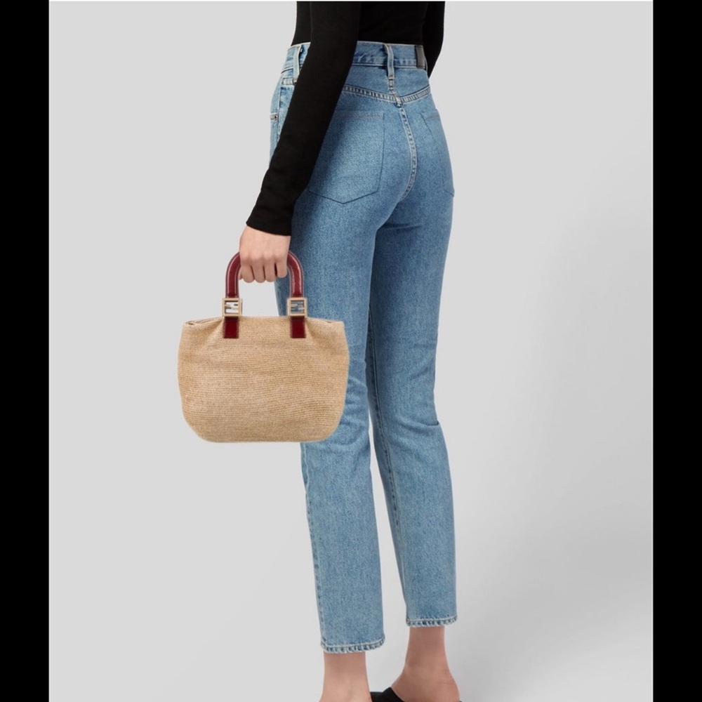 Fendi Mamma Baguette Raffia Straw Handbag - Picture 3 of 5